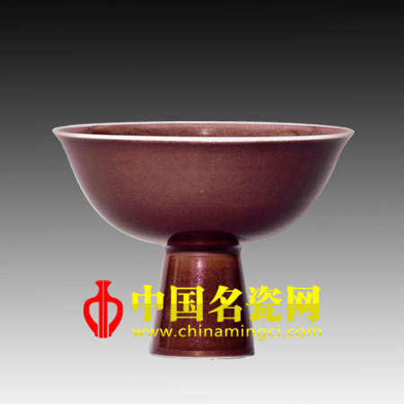中國名瓷網(wǎng) 清乾隆 祭紅釉馬上杯