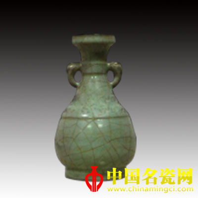 哥窯開(kāi)片雙耳瓶