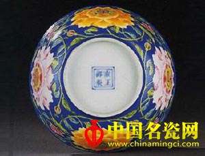 錯位審美不應(yīng)成為陶瓷藝術(shù)發(fā)展的手銬腳鐐
