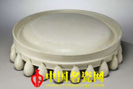 珠足硯