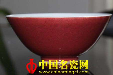 簡(jiǎn)述景德鎮(zhèn)傳統(tǒng)紅釉是如何發(fā)明的