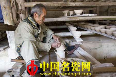 景德鎮(zhèn)現(xiàn)代陶瓷藝術(shù)綜觀
