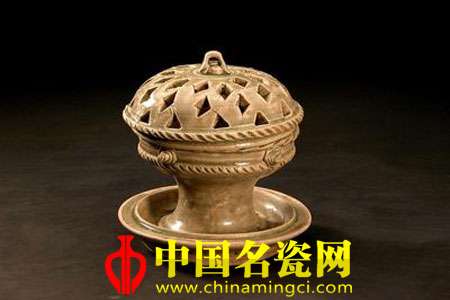瓷器的真正產(chǎn)生在東漢