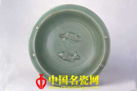青釉塑貼雙魚紋洗