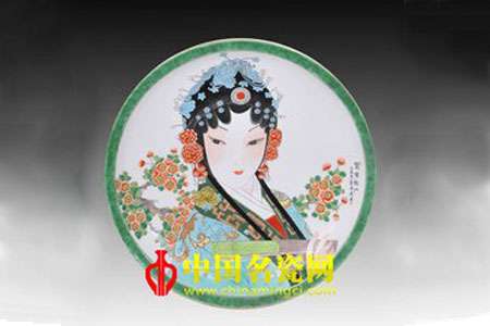 詮釋景德鎮(zhèn)古彩