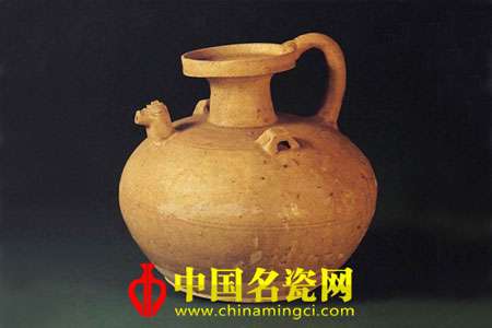 雞首壺的歷史和時代象征意義