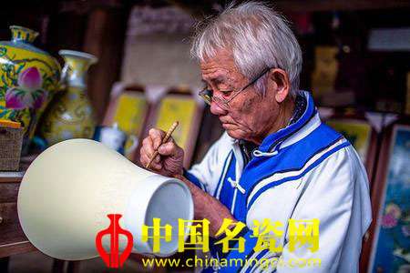 試析景德鎮(zhèn)主要傳統(tǒng)名瓷的繼承與創(chuàng)新