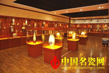 河北省首家景德鎮(zhèn)陶瓷藝術(shù)館在石家莊正式啟用