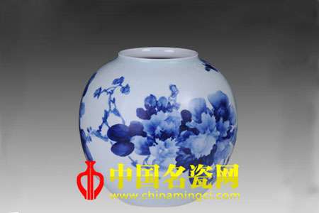 淺談自身陶瓷繪畫創(chuàng)作的幾點(diǎn)認(rèn)識(shí)