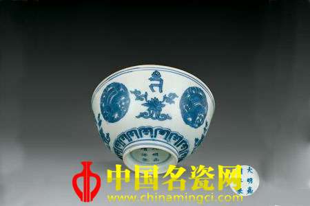 明嘉靖“青花瓷”特點及鑒定方法