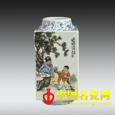 粉彩人物紋琮式瓶