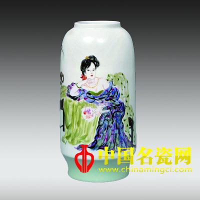釉上彩“蝴蝶飛過墻頭去”瓶