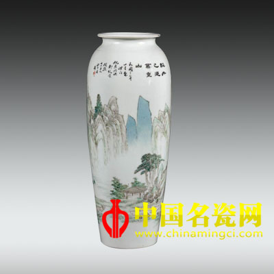 輕舟已過萬重山 淺絳彩詩景圖紋尊