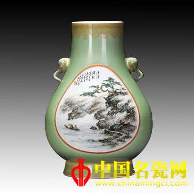 2012年作 江葆華 豆青釉雙面開光粉彩山水圖象耳尊