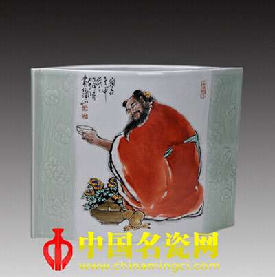 藝術(shù)不只是源于生活
