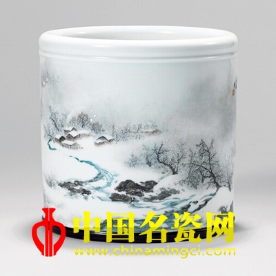 徐英 粉彩《雪景圖》筆筒