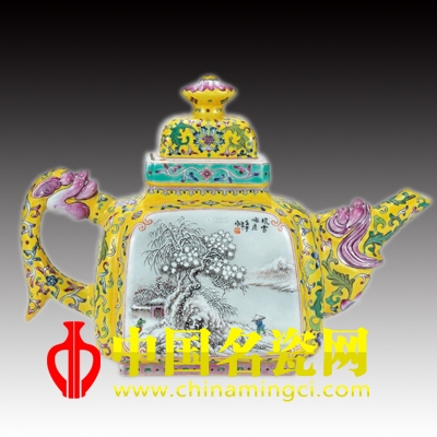 徐英 黃洋蓮雙面開光雪景圖執(zhí)壺
