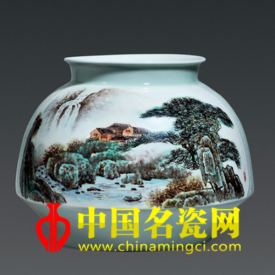 王靜 華態(tài)云山里