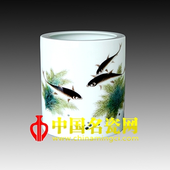《宜子宜孫》筆筒