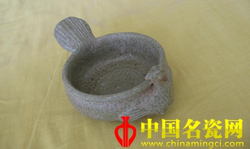 鴿形杯 