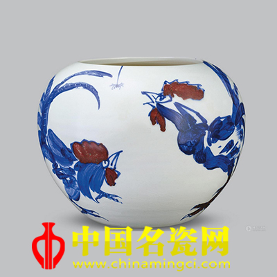  熊曉華 青花釉里紅 《斗雞》瓶 