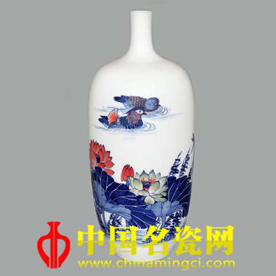 劉升輝 青花五彩 荷塘情趣 瓷瓶 
