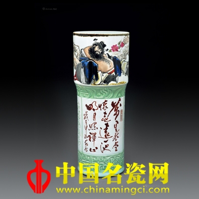 王安維 粉彩箭筒