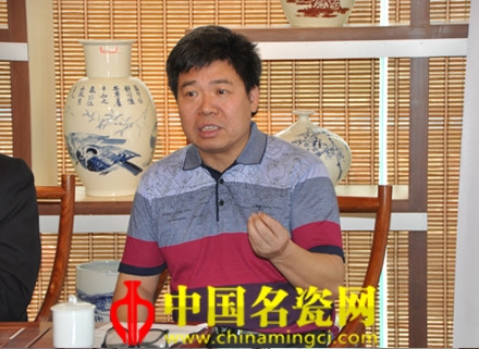 曹建文：傳播民族文化的使者
