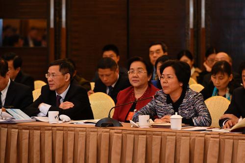 全國(guó)人大代表梅亦：讓陶瓷文化以新姿態(tài)講好中國(guó)故事? 與世界對(duì)話