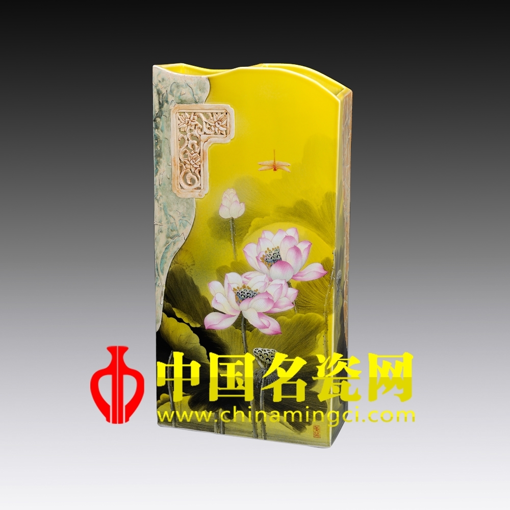 瓷上綻放的花中君子