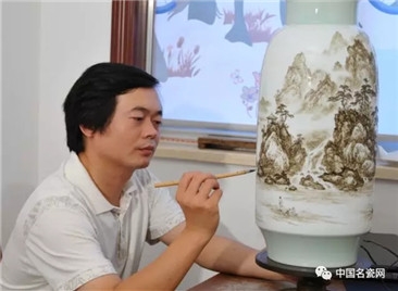 中瓷特聘瓷藝家——江葆華