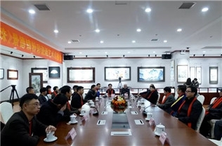 “瓷國(guó)明珠”景德鎮(zhèn)粉彩瓷畫(huà)藝術(shù)品鑒會(huì)圓滿結(jié)束