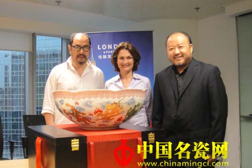 景德鎮(zhèn)瓷器珍品贈(zèng)送倫敦慶奧運(yùn)