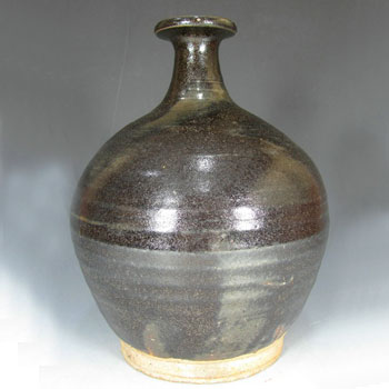元代內(nèi)蒙古赤峰窯黑釉瓶