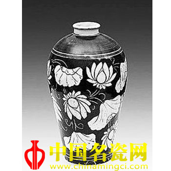 建寧窯黑釉梅瓶