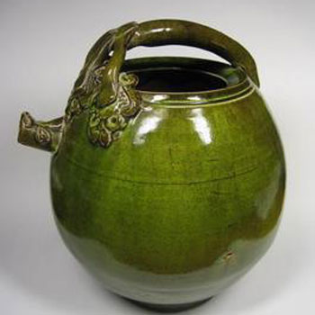 遼龍泉?jiǎng)?wù)窯綠釉壺
