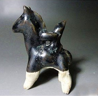江官屯窯黑釉騎馬人